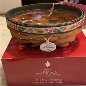 Longaberger Little Holly Berry 2011